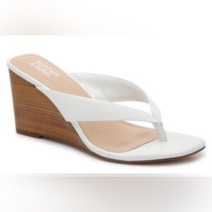 Bleecker & Bond Wedge Heel Sandal White
New with Box
Size 9.5